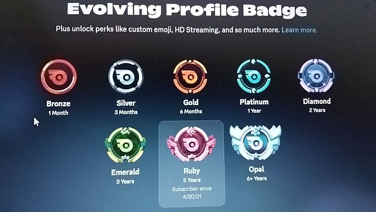 duzzzzle's tweet image. I know. I love to waste money on Discord Nitro instead of USEFUL THINGS. 😑

Also, I forgot to say that I recovered my account from 2019, and somehow, it still had Nitro! 👀

#Discord