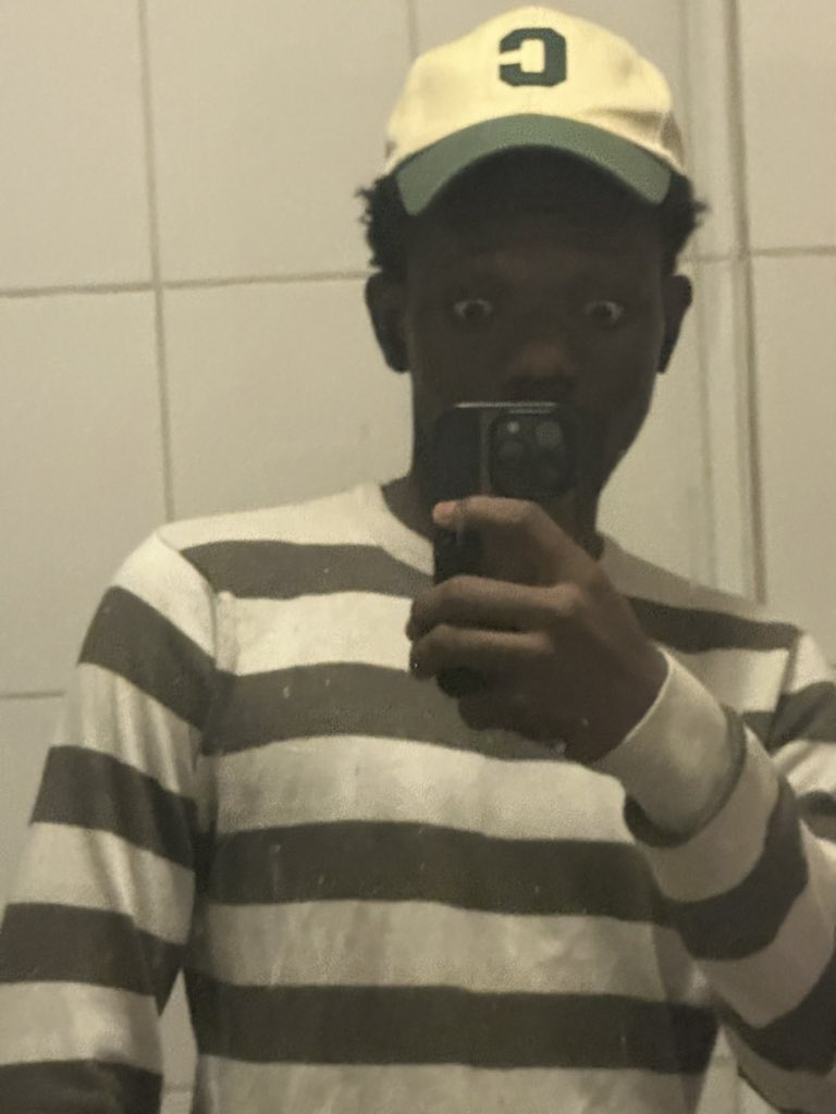 King tweet media
