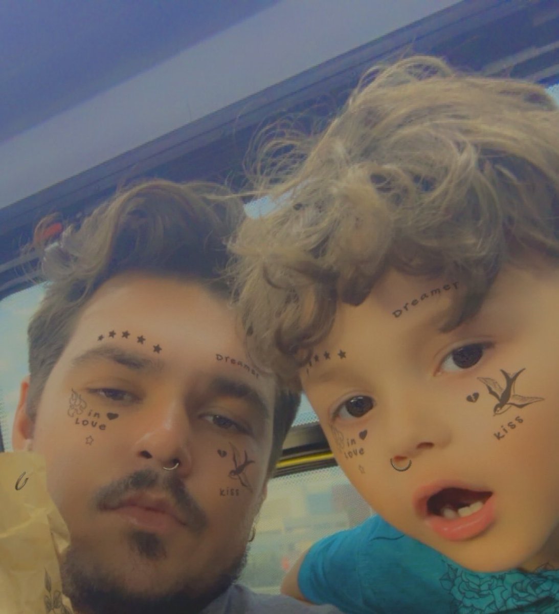 freddyorum3's tweet photo. luv the family we built 🙂 https://t.co/cRe5LAG5nx