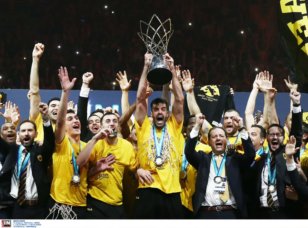 aekbcgr's tweet photo. Υπερηφάνεια! 💛🖤

#aekbc #aekhistory #basketballcl https://t.co/QFHUGdluqT
