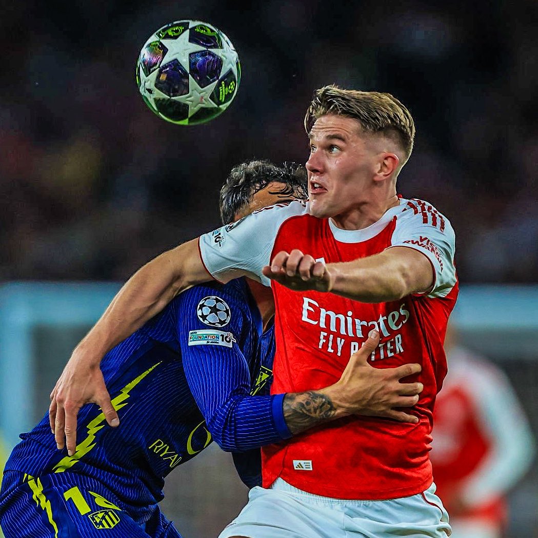 Wayne Rooney: "Gyökeres is not as flashy as other strikers in the world but he does all the dirty work. He played a MASSIVE role in Arsenal winning this game!" 🇸🇪👏 (Amazon)