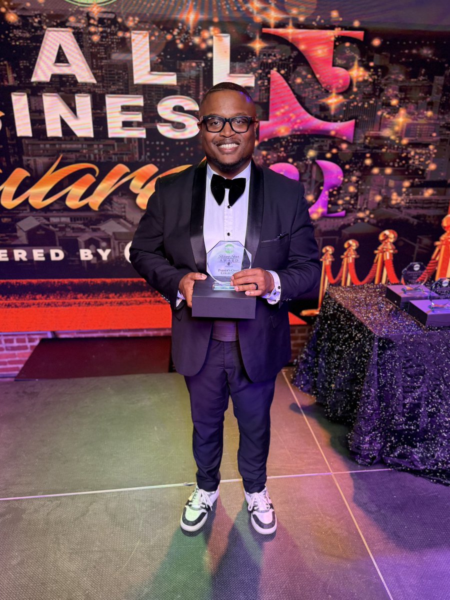 JamesLParkerJr's tweet photo. I won the “Rising Star” Award for my business “Parker Craft Collective”.

I don’t really have the words to express how I really feel. God has been good! Thank you to Network Navigator for this amazing opportunity and award!

And thank you Birmingham! I LOVE MY CITY! https://t.co/a1MmYOi5xX