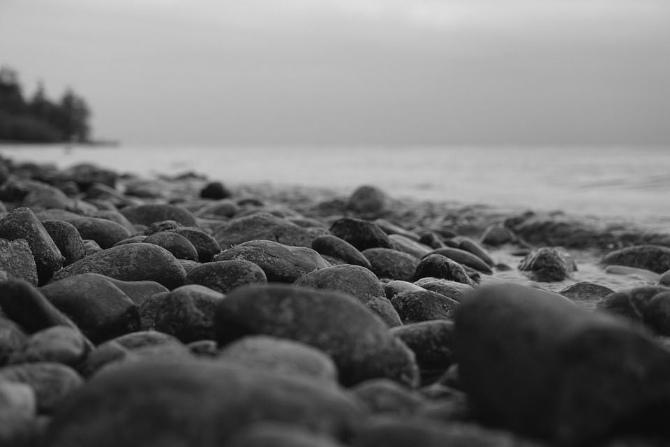 avecozave's tweet image. The beauty of the world in black and white is a whisper to the heart and a call to the soul 💕.. 

#thoughtfortheday #quotes #Life #quote #believe