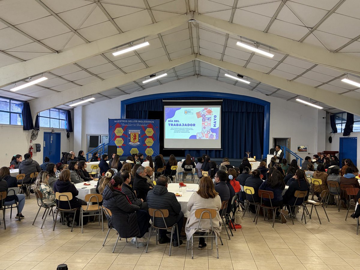 CICLS1946's tweet photo. Este 1 de mayo no fue un día cualquiera. Nos reunimos para honrar al trabajador de la educación, el corazón de nuestra institución.✨

Disfrutamos de un necesario espacio de bienestar laboral y cerramos con una mesa fraternal. ¡Gracias a los que hacen posible esta gran labor! 🦁 https://t.co/PC7cgMR5PH