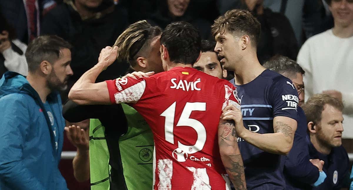 Donde cojones esta este Atleti? Vaya perdida de sangre y cojones con los años...

De nosotros no se ríe NADIE.