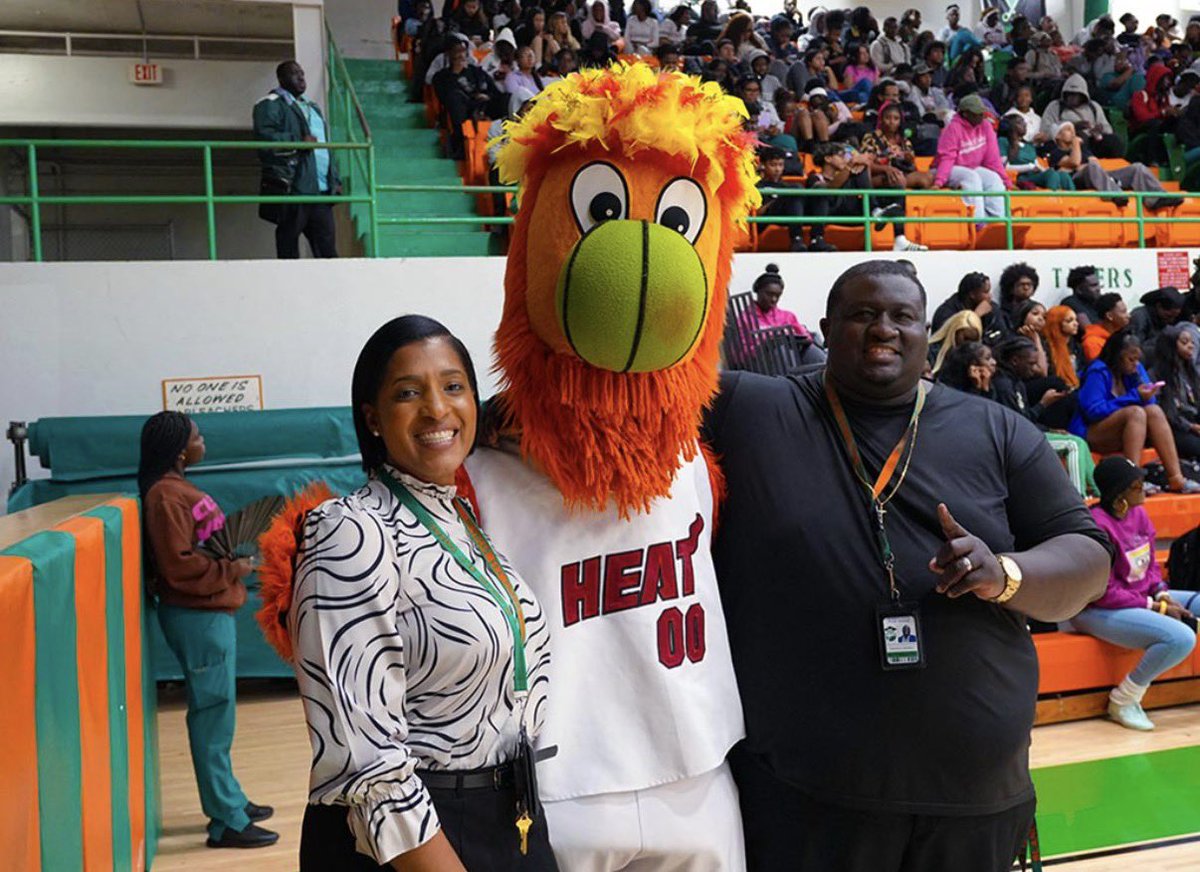 Shenee Rowe tweet media