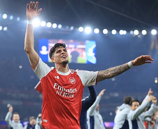ArsenalBuzzCom's tweet image. 📸| Hincapie appreciation post! #afc