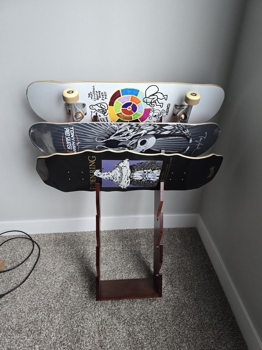 SortaRandy's tweet photo. @typeopessimist We're out here, I got the Moonlight Great Sword to go with Ranni. I'm waiting on some disposable income to complete these decks. But it's also like what the other person said, they're nice art pieces! https://t.co/C4GXxGDvTM