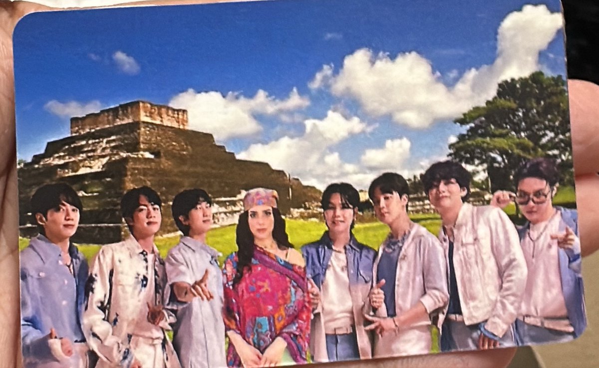 emi ⁷ ♱ 🇲🇽🪭 A RI RANG ! VERÁ A BTS tweet media