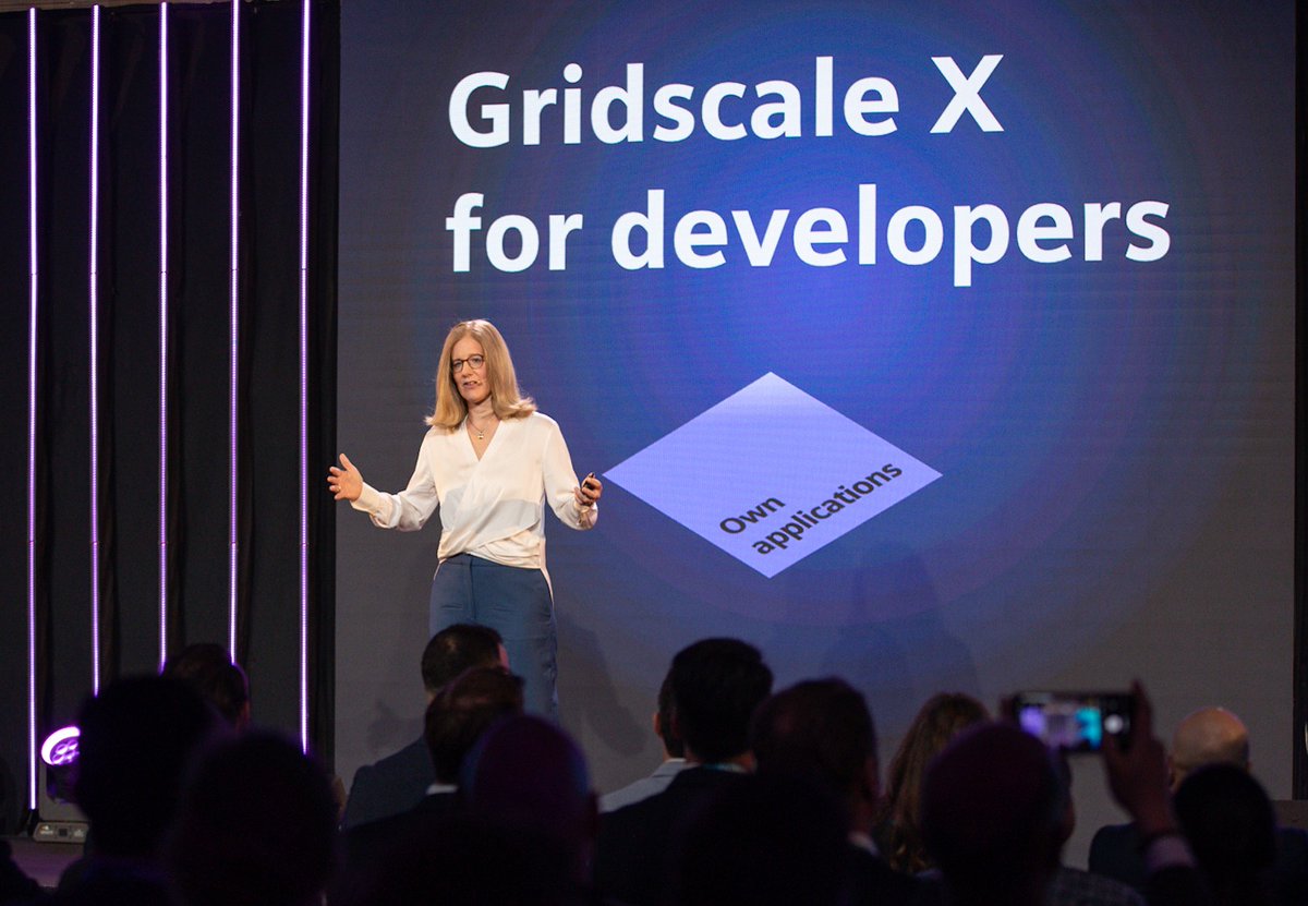 SiemensInfra's tweet photo. The utility operating model faces unprecedented pressure from electrification, decentralization, &amp; #AI.

Proud to collaborate with @AllianderAG on #GridscaleX, uniting planning and operations via a shared #DigitalTwin foundation. 

Learn more in our PR: https://t.co/0V9RRixcBv https://t.co/UaYcayjKc7