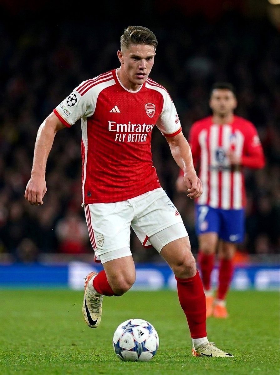 AlexanderIbadin's tweet photo. How did you rate Victor Gyokeres today?
Is he your man of the match??

#COYG #Arsenal #ucl

@Arsenal https://t.co/It1lSVBjoZ