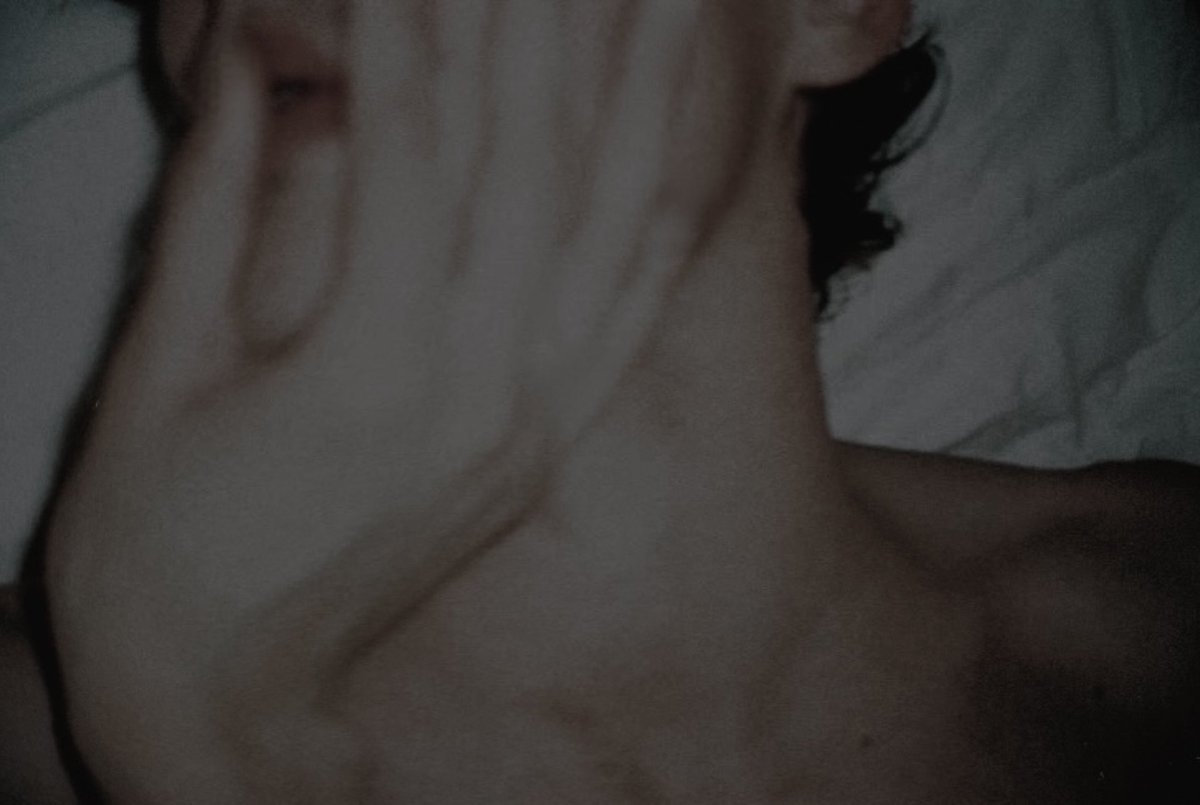 ㅤ
he subido el cap 12 del onírico !! 🌠 mi ff #byler. otro cap de MUCHO BYLER. ayuda con difusión. dadme kuditos y opiniones. ✧

gracias por leer. 🍯❤️‍🔥 se agradece el feedback y los tuits sobre el capítulo. me los podéis pasar por dm.

archiveofourown.org/works/79330141…

ㅤ