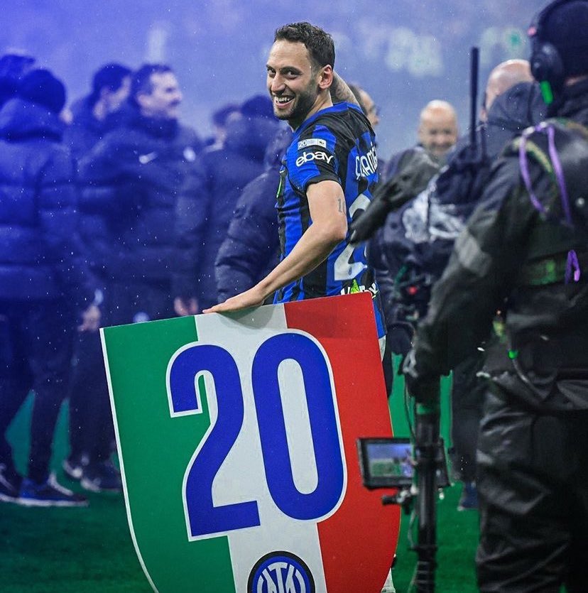 FCIM_M7md's tweet photo. وجهوا رسالة لزلاتان https://t.co/sjZA6fmuJu
