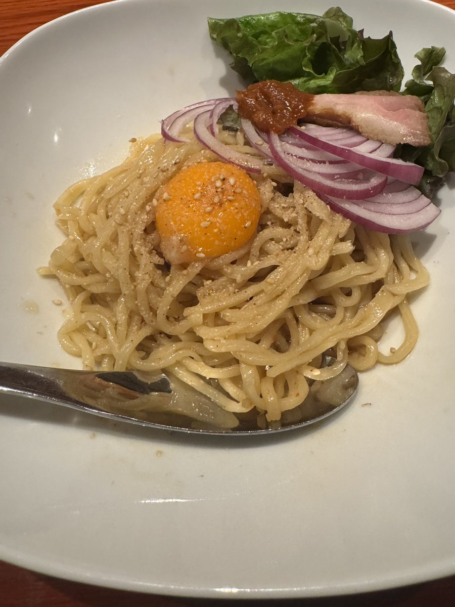 Satochan8207's tweet photo. ラーメン８エイト
＠北久里浜
担々バナナヌードル、辛みそピロ玉、夜な夜なチャーハン
＃至福の一杯
＃期間限定
＃リピート確定
＃定番メニューおすすめ https://t.co/FnsB6Gxmew