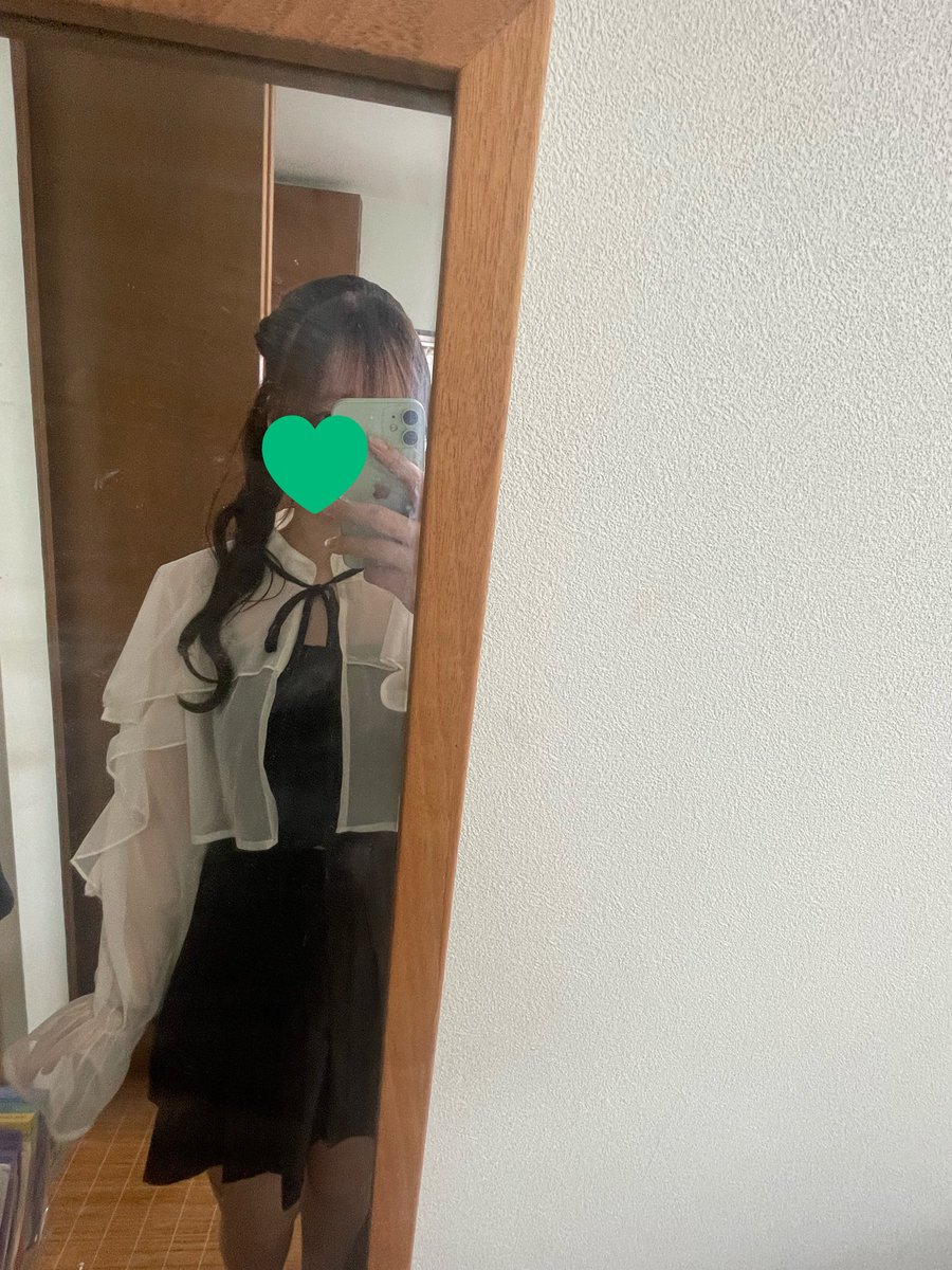 syake__004's tweet photo. 今日はこの服で参戦しますー！見つけたら声かけてください︎🫶💕 https://t.co/Q6vUxEbMcf