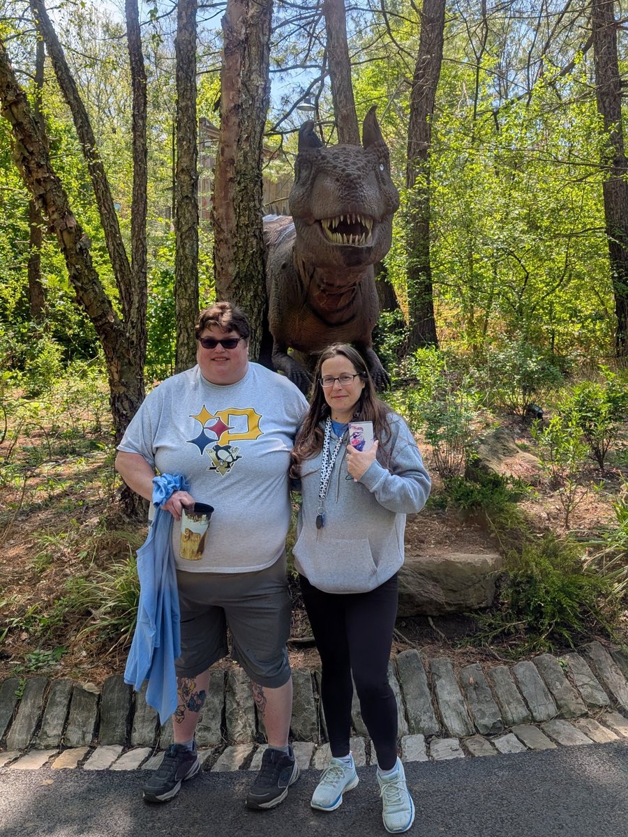 COINATIONAL's tweet photo. Bobbi Jo from our Greensburg region had a great day at the zoo, enjoying all the sights—especially the dinosaur displays! 🦖

#Greensburg #ZooDay #CommunityFun #MakingMemories #CommunityOptions https://t.co/tfQxpxRcYY