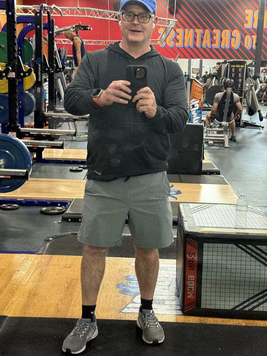 CoachMikeHayde's tweet image. Got Some Leg Work In 

#FireFighterWorkout #NextLevel