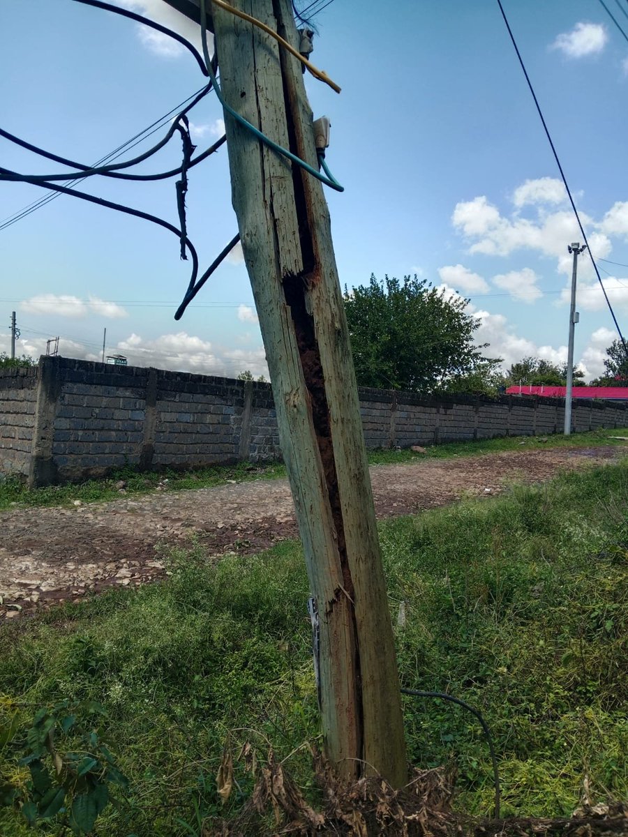munene_muchoki's tweet photo. @KenyaPower_Care @KenyaPower @KenyaPower_Care @KenyaPower mturudishie transformer leo bana😤 https://t.co/7Lu5WvWVw5