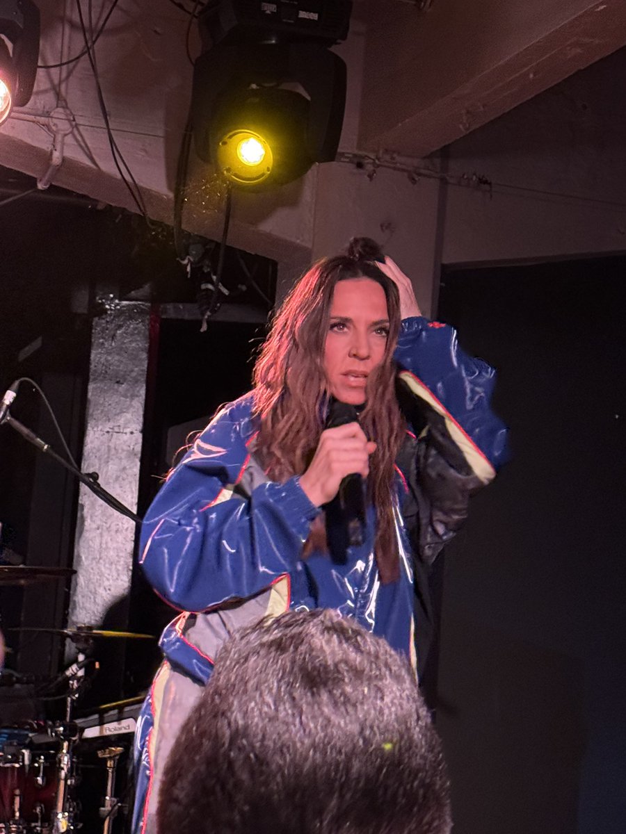 st_ua_rt's tweet photo. Melanie C. Icon. Legend. Spice Girl.

Go buy her album. It’s really good. https://t.co/MueJrhpJaK
