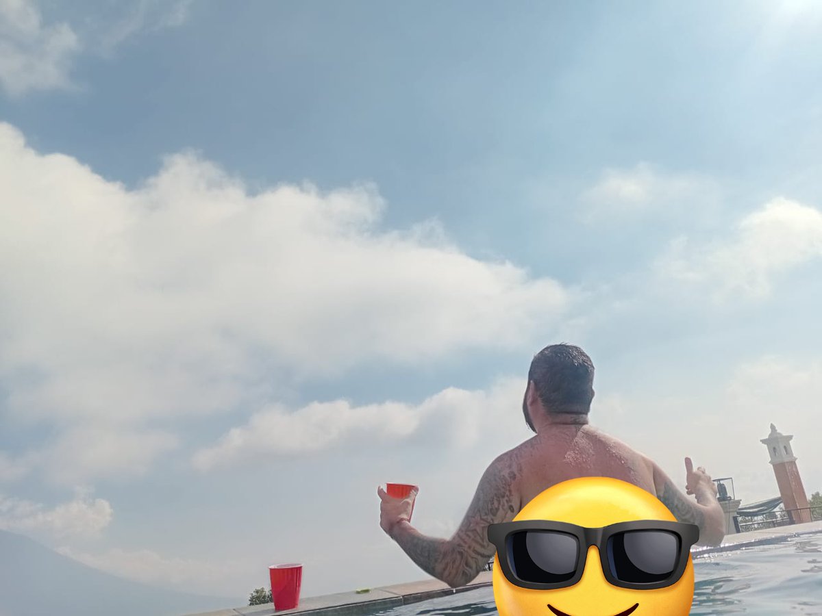 En ese momento ya estaba baliendo barriga con la quemada que me dí 🫠🫠🫠