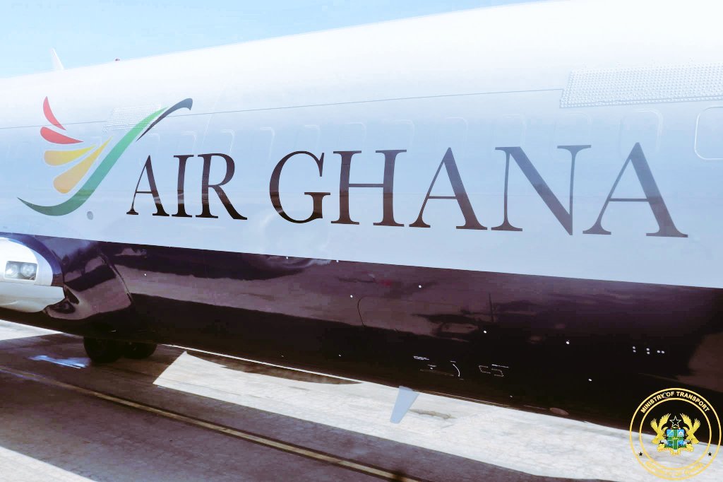 dkbghana's tweet photo. What's that in the sky? Is it a bird or a plane?

It's AIR GHANA our new national carrier!

Resurrected by the greatest new age President @JDMahama 🙌 🌟

Daddy you have do and did all 👌 😂 https://t.co/oFWojUTBET
