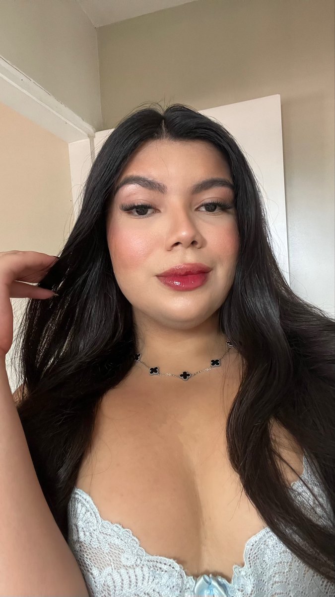 Luisaxc's tweet photo. 🩵💋🐰
https://t.co/nbvY4813IF https://t.co/3n3va53i6b