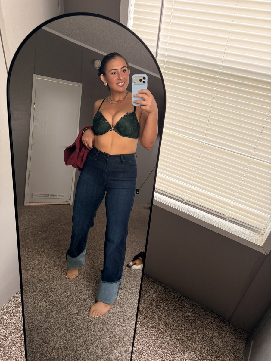 Becca Rae tweet media