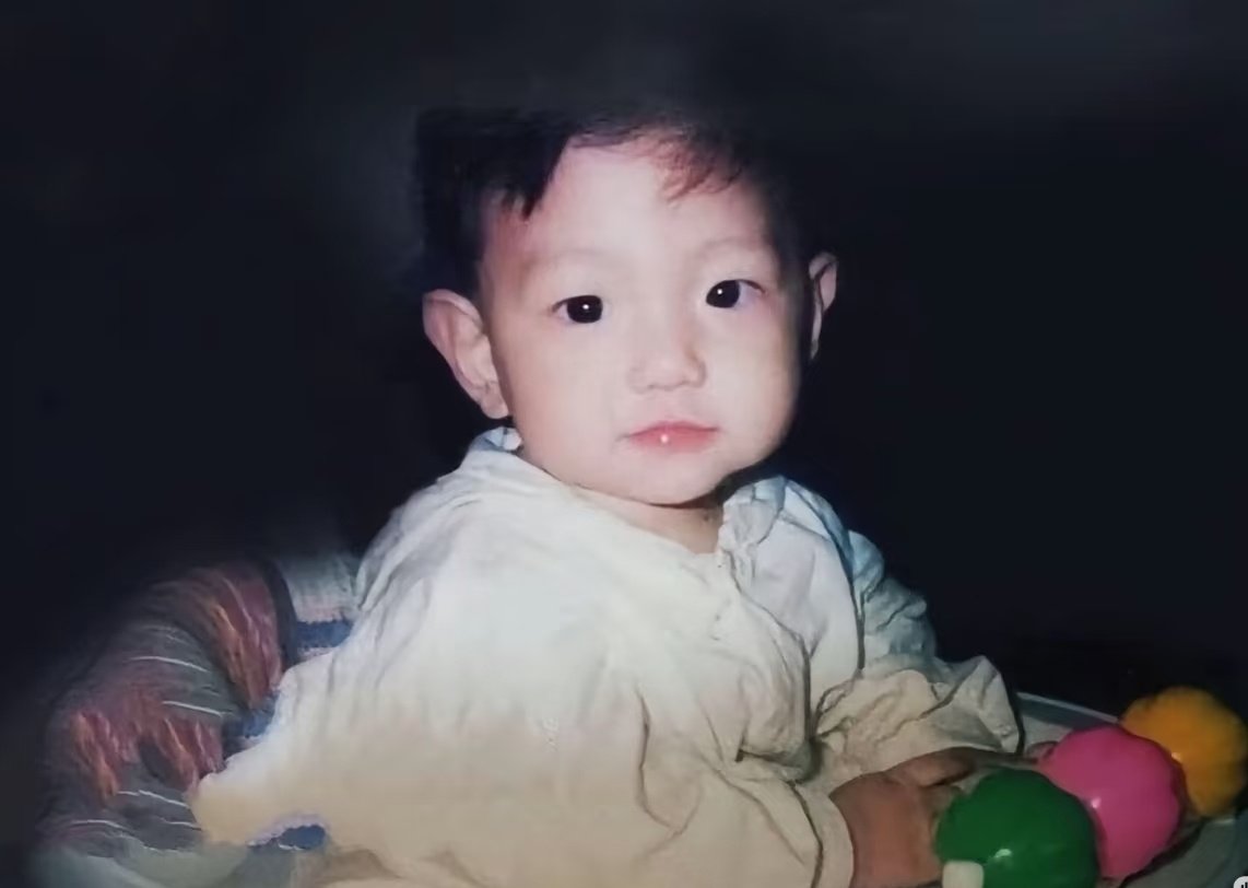 kyoongcy's tweet photo. Happy birthday my baby kyoongie, thank you for being born the world really needs you 🤍

#큥_생일기록중
#HAPPYBAEKHYUNDAY
#해피큥데이 https://t.co/7axQPnhtXJ