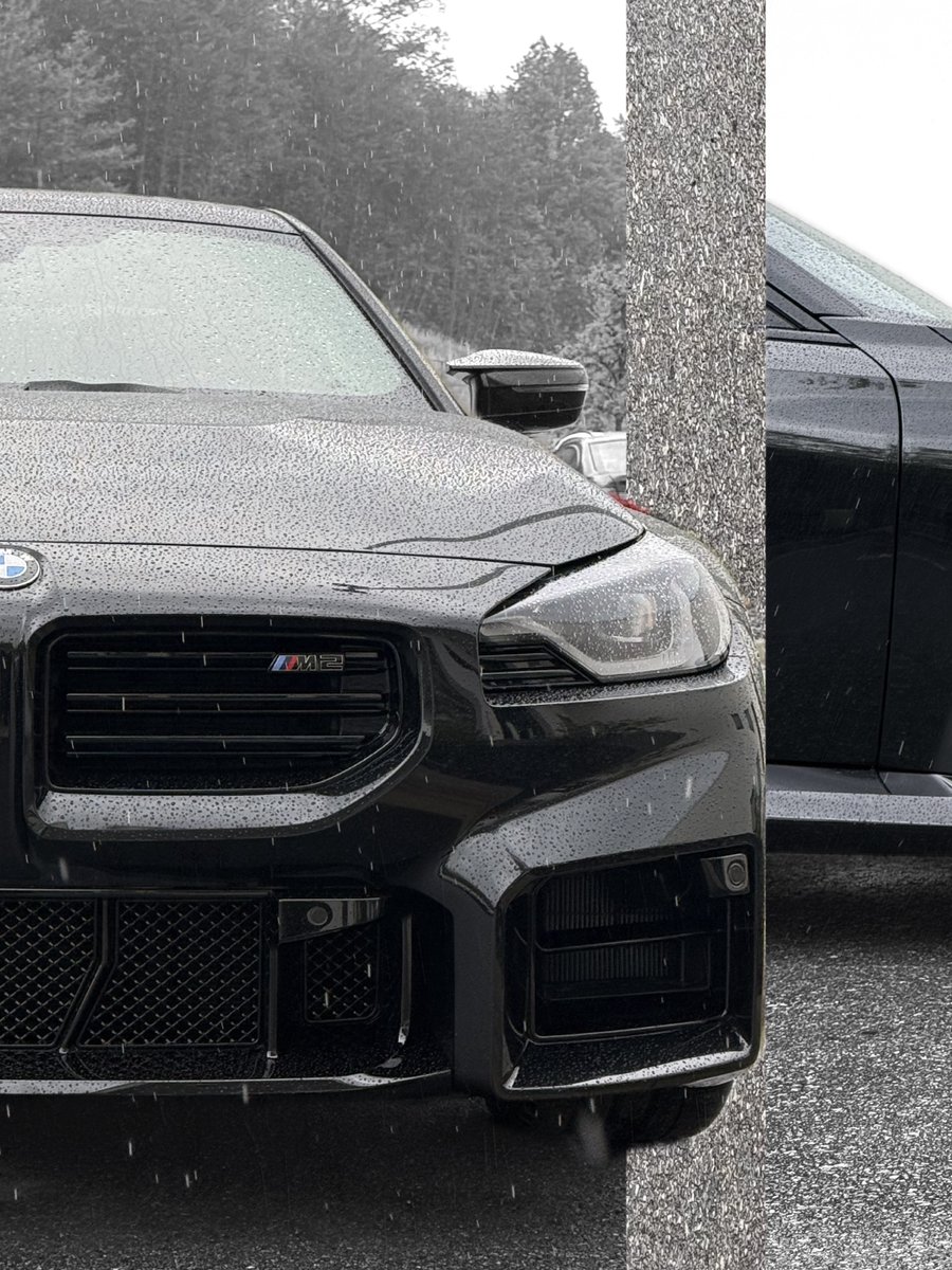 FieldsAuto's tweet image. Our own tech bought the BMW M2. 
When the expert chooses it for himself, the car speaks for itself. 

Come see it at BMW of Asheville. 
Learn more: (828) 681-9900 | bmwofasheville.com 
📸 Photos: Hector Carachure
_
#BMW #BMWM2 #BMWMPower #Asheville #BMWAsheville #FieldsBMW