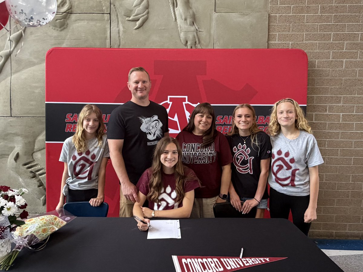 SAHS_XCTF's tweet photo. Congratulations to Bethany Farry for signing today to continue her track and field career at Concord University! ✍🏻

We’re proud of you Bethany and know you’re going to do great things in Athens! https://t.co/j2r0Y6XrKO