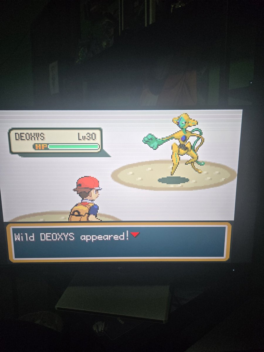 FullOddsShiny's tweet image. Finally got it after a month of hunting! Was quad hunting but decided to solo hunt on my Analogue Pocket Dock so my other gameboys can charge. Ughh it's looks so good
#ShinyPokemon