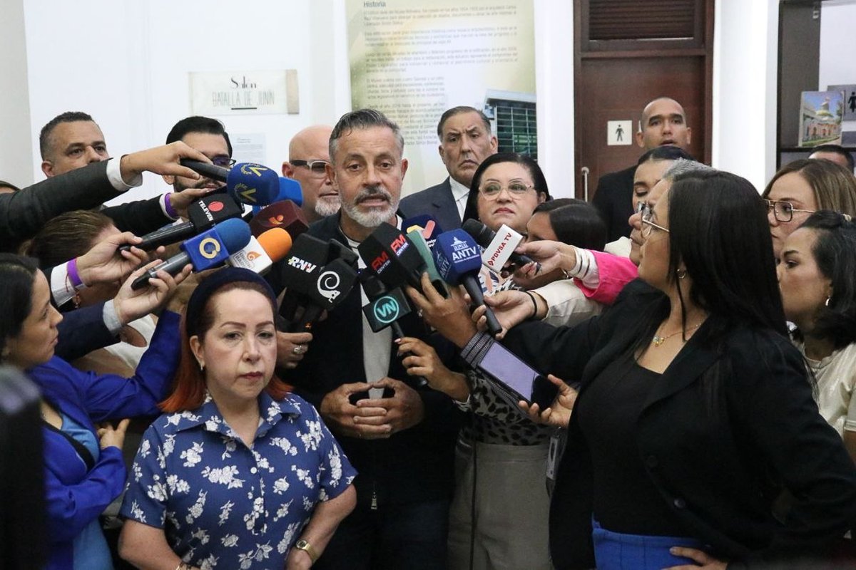 avnve's tweet image. #Gobierno || Este miércoles se publicará lista de elegibles para el Comité de Postulaciones Judiciales

➡️avn.info.ve/este-miercoles…