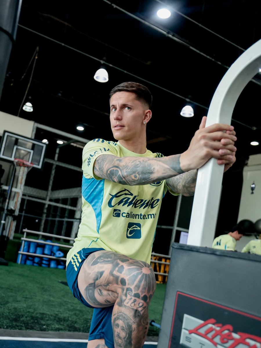 Club América tweet media