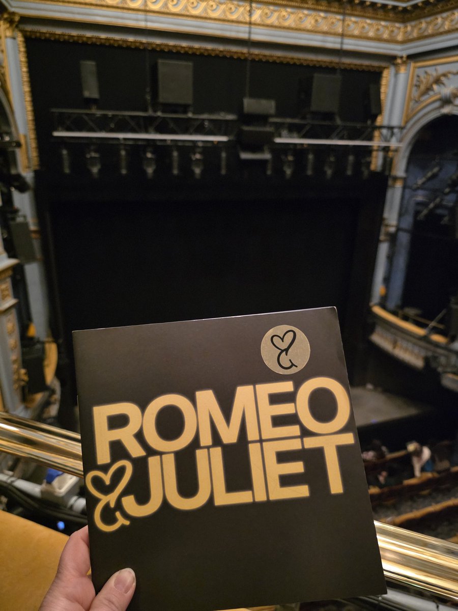 bezerinatour's tweet photo. Went back to see Romeo &amp; Juliet again because I had a ticket I couldnt return and saw no point wasting it! Nice to see it with a different view. https://t.co/XLR0U4298r