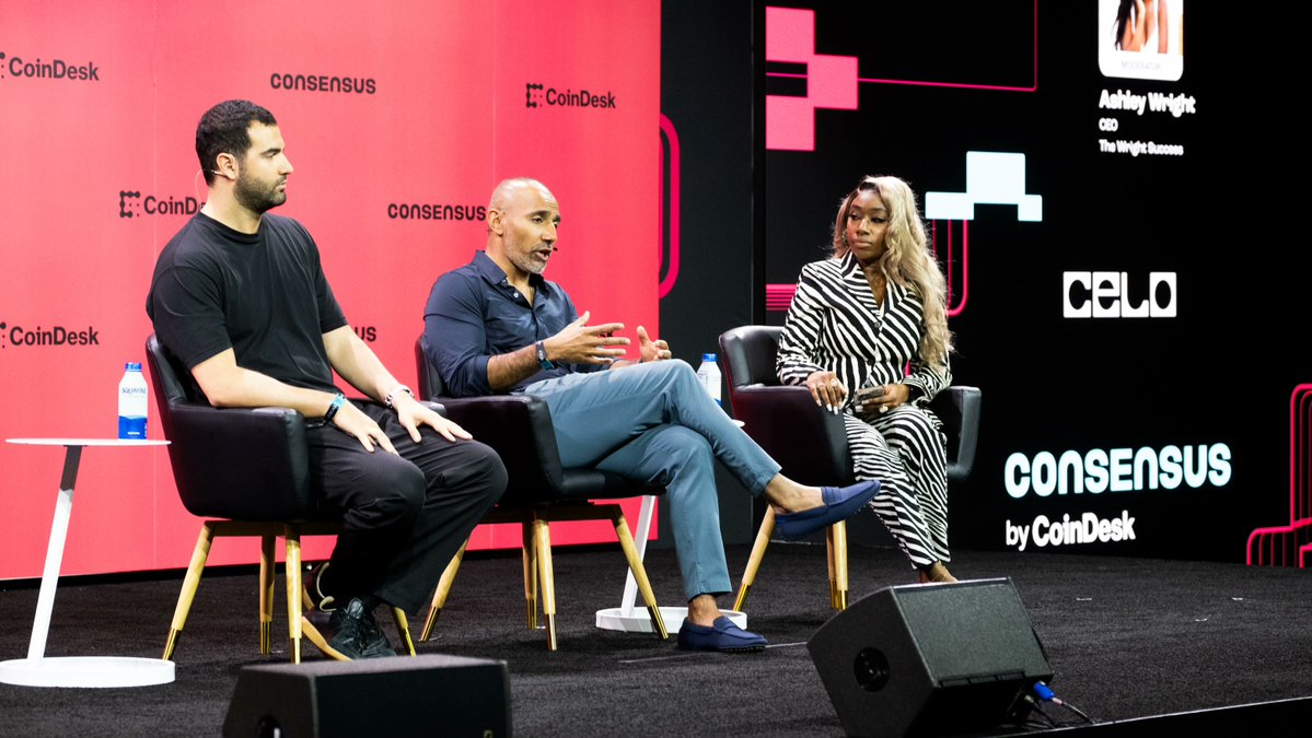 #Consensus2026 → Miami tweet media