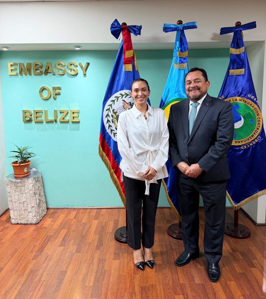Embajada de Honduras en la República de Guatemala tweet media