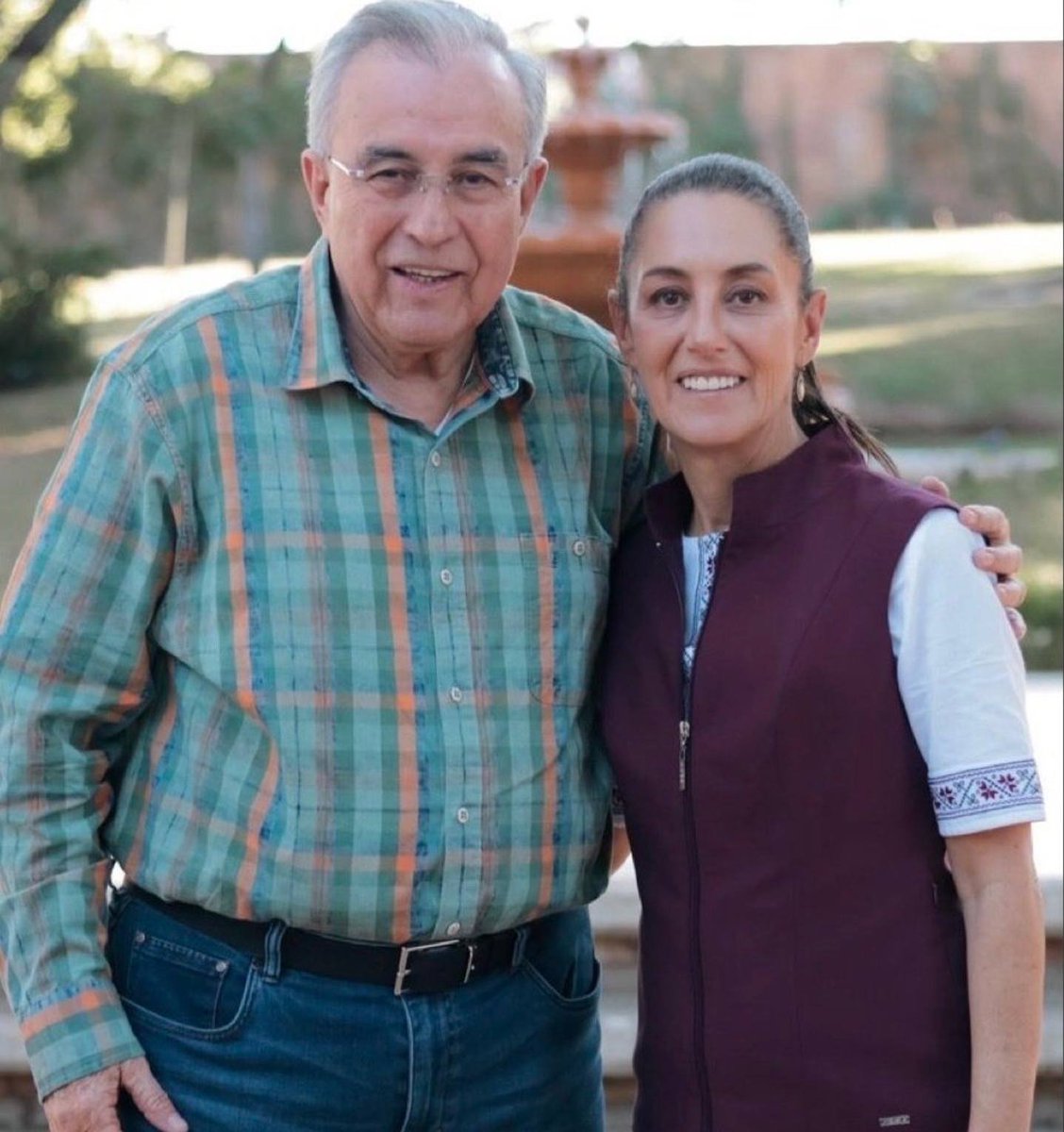 DRA. MERCEDES PAVON "SUPERMUELITA FIFÍ" tweet media
