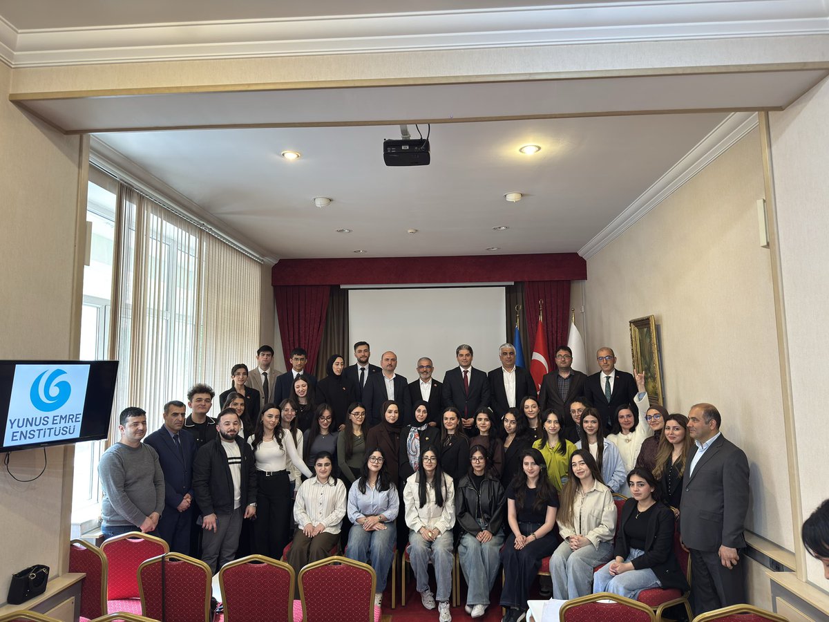 bbeyzasarigul's tweet photo. Bakü @yeeorgtr Temsilciliği ve EDAM işbirliğiyle gerçekleştirdiğimiz Ortak Miras Ortak Kültür programını tamamladık. 

Moderatörlüğünü üstlendiğim bu anlamlı oturumda, ekip arkadaşlarımın değerli sunumlarını dinlemek ve bu süreci yönetmek benim için çok kıymetli bir tecrübe oldu. https://t.co/FFfxOxtHEc