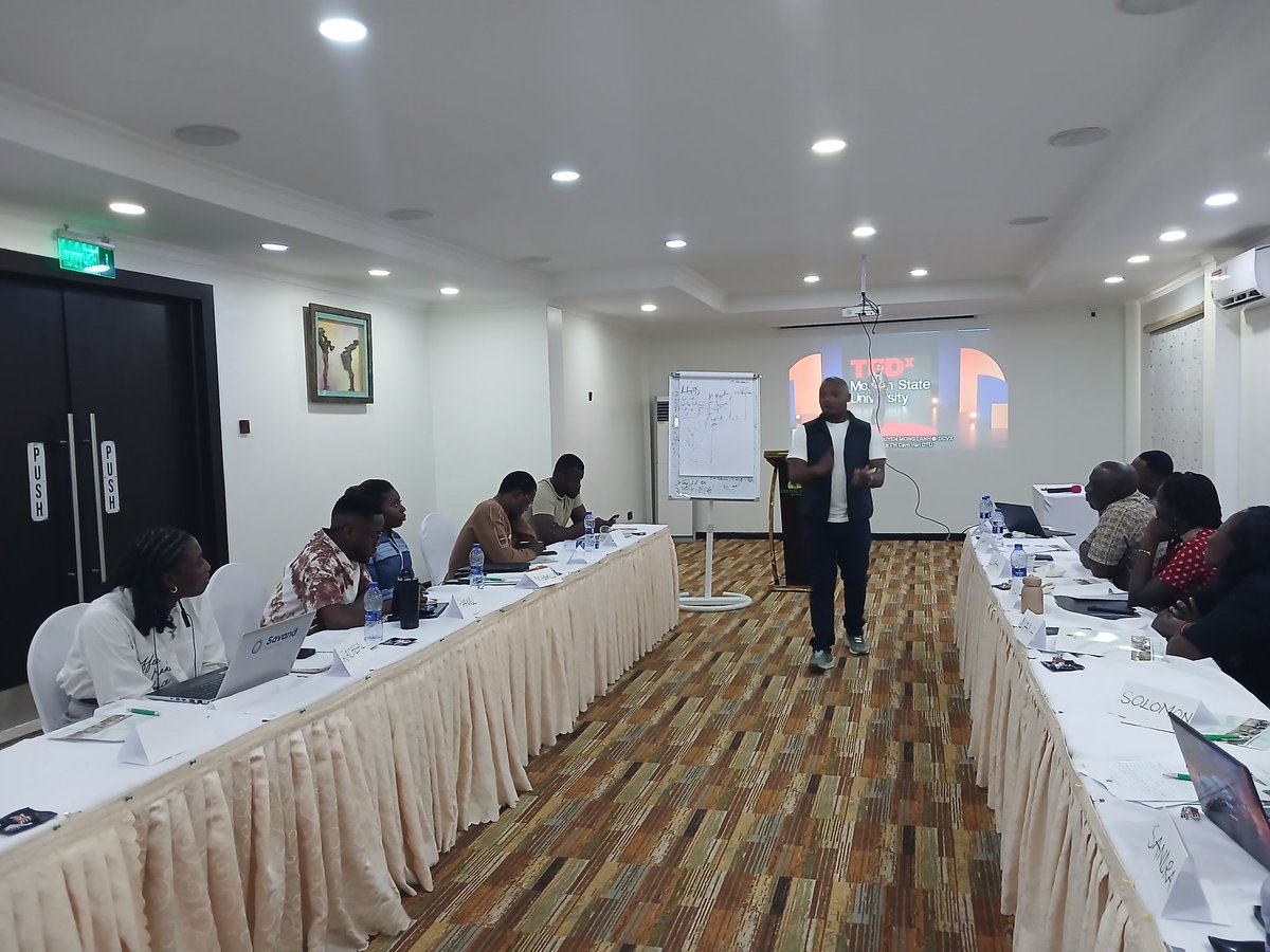 GCAT_dhrp's tweet photo. The Ghana Community Advisory Team came together for their transformative Digital Empowerment Workshop led by @gnpplus and the Digital Empowerment Working Group under the @DigHealthRights Project. https://t.co/l21oGp9HTV