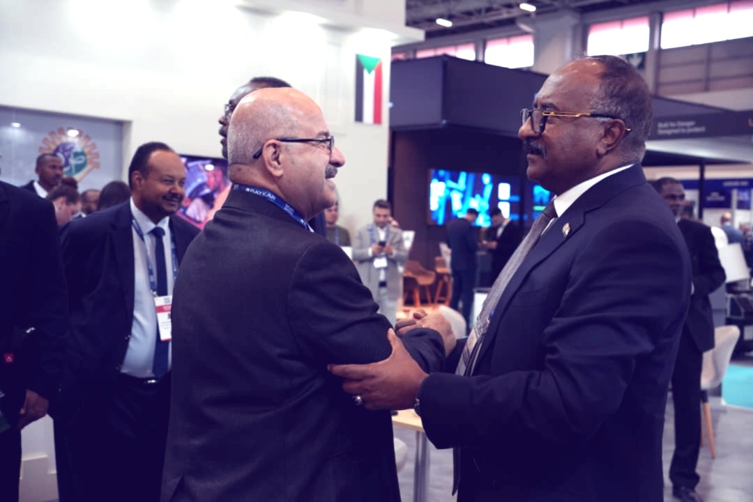 السودان يشكل حضورا لافتا ضمن خارطة كبار منتجي الصناعات الدفاعية عالميا

منظومة الصناعات الدفاعية تشارك في معرض “ساها 2026” بإسطنبول.

#معرض_ساها_اسطنبول
#منظومة_الصناعات_الدفاعية