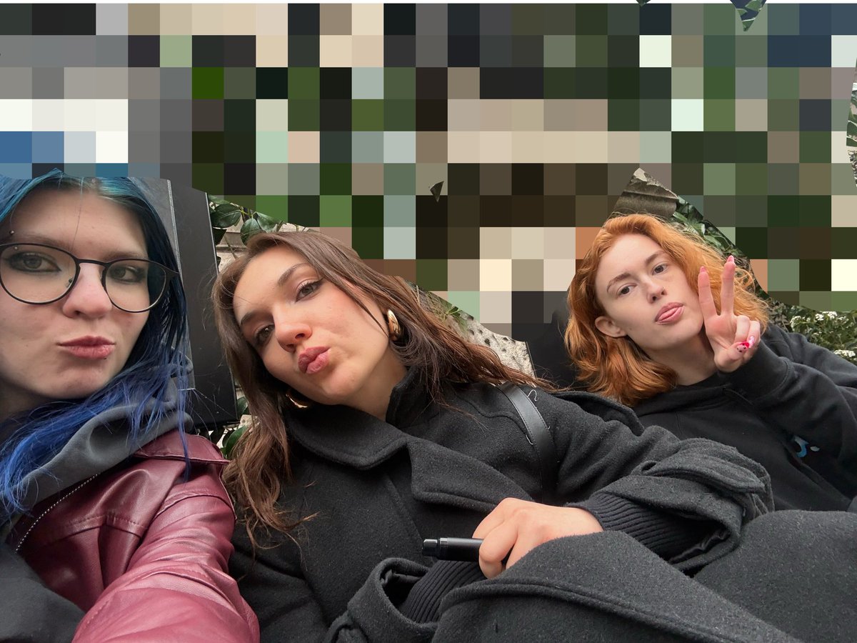 H1GHL1ES's tweet photo. now onto the most important things. thank u so much to everyone i’ve met because of this tour whether it was only here or irl, i appreciate you all so much you have no idea 
ily guys so much @ysldrevm @dvylily couldn’t tag u on the photo but ily https://t.co/2wOVWIKYeI