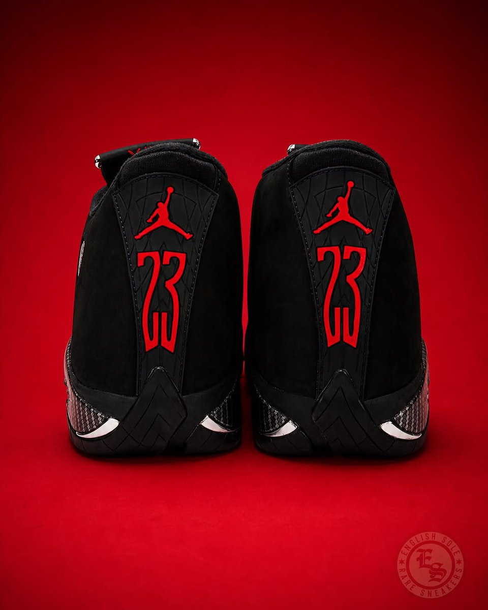 JustFreshKicks tweet media