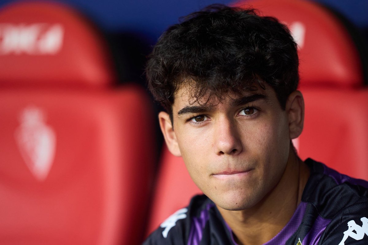 MarcosRVCF_'s tweet photo. Explícale tú a alguien que Mario Maroto lleve sin jugar con el Real Valladolid (un equipo con 0 fútbol en el centro del campo) desde el 8 de febrero.

Acojonante. https://t.co/vfJs9Z7FwV