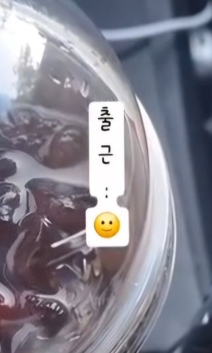 100일드 촬영은 청주야외촬영후 이번주부터 파주세트장에서 촬영중이에요 
어린이날은 쉬고 오늘부터 또 열촬하겠죠
유정이도 윶걸들도 화이팅해서 힘찬하루 되길!! 나도 힘내야지!!💪