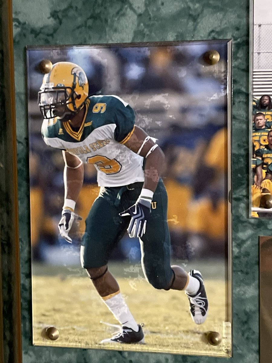 TayronWhitehead's tweet photo. I’m blessed to say I’ve received an offer from Norfolk State University! 🔰

@CoachSteveAdams @QPayton @SetTheTone_LT @NCAAFNation247 @BE1STRING @hatfieldsports https://t.co/c7c6Ornsxs