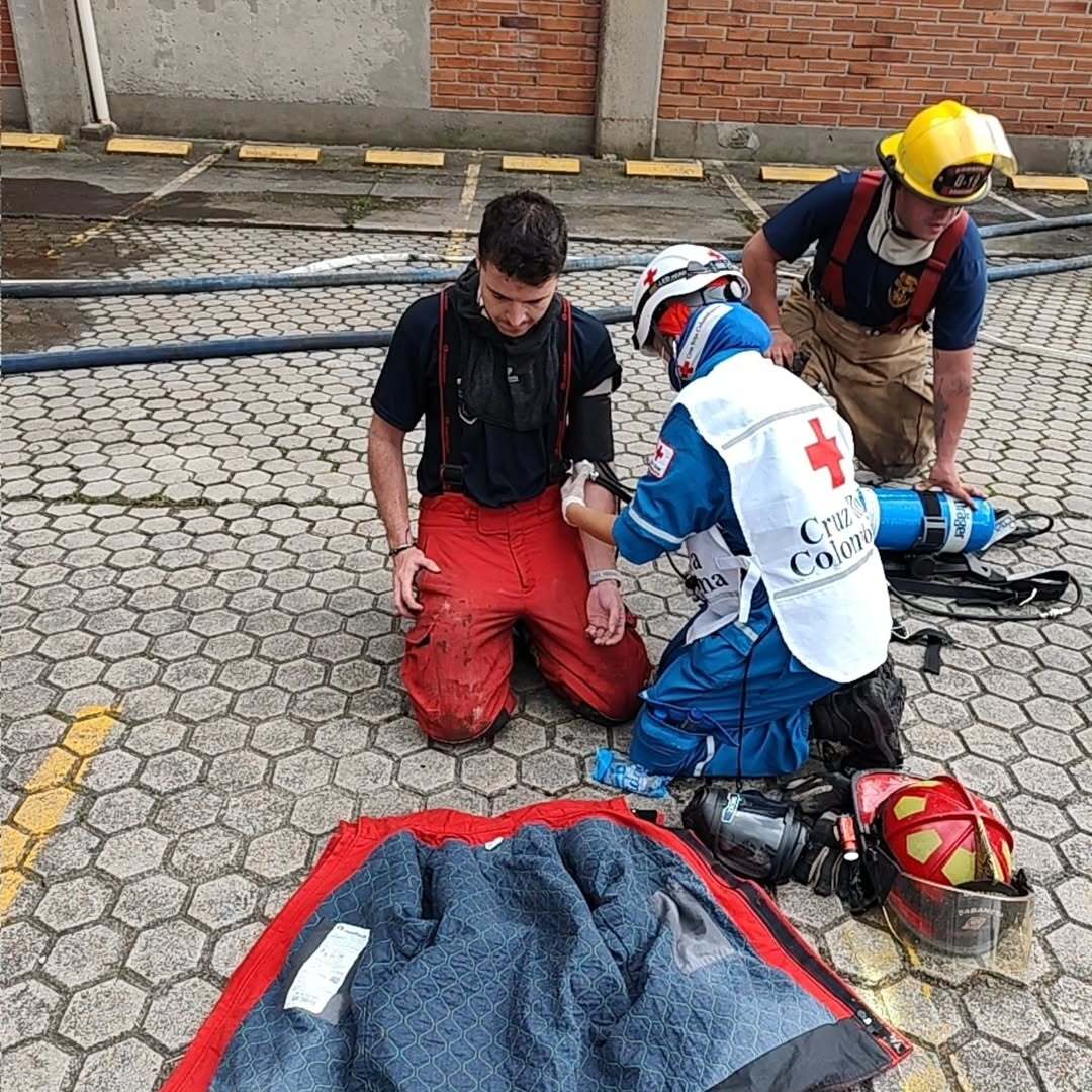 cruzrojacol tweet media