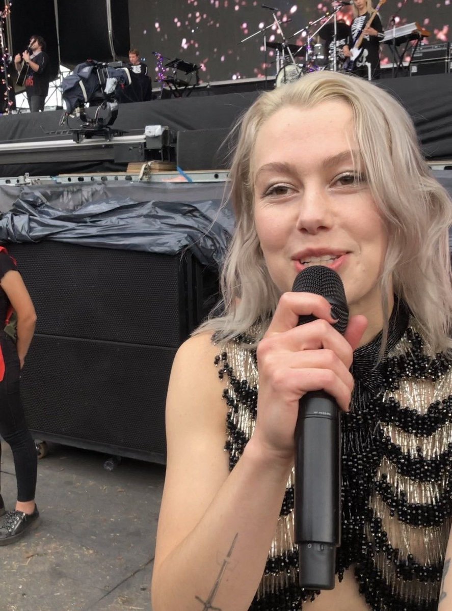 Phoebe bridgers pr manager tweet media