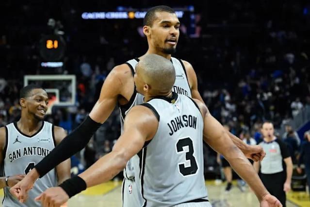 haley_luce50864's tweet image. he makes everything look easy off the dribble and it’s hard to process. #NBA #Unicorn #Viral #Basketball