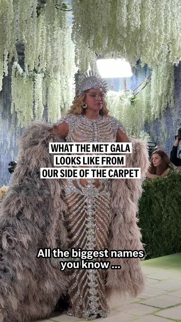 PETE_Breaking's tweet photo. Seven hours in heels, long waits and waves of celebrities — here’s what it’s really like covering the Met Gala. https://t.co/snRoZSH8kh https://t.co/TuZiikhox3