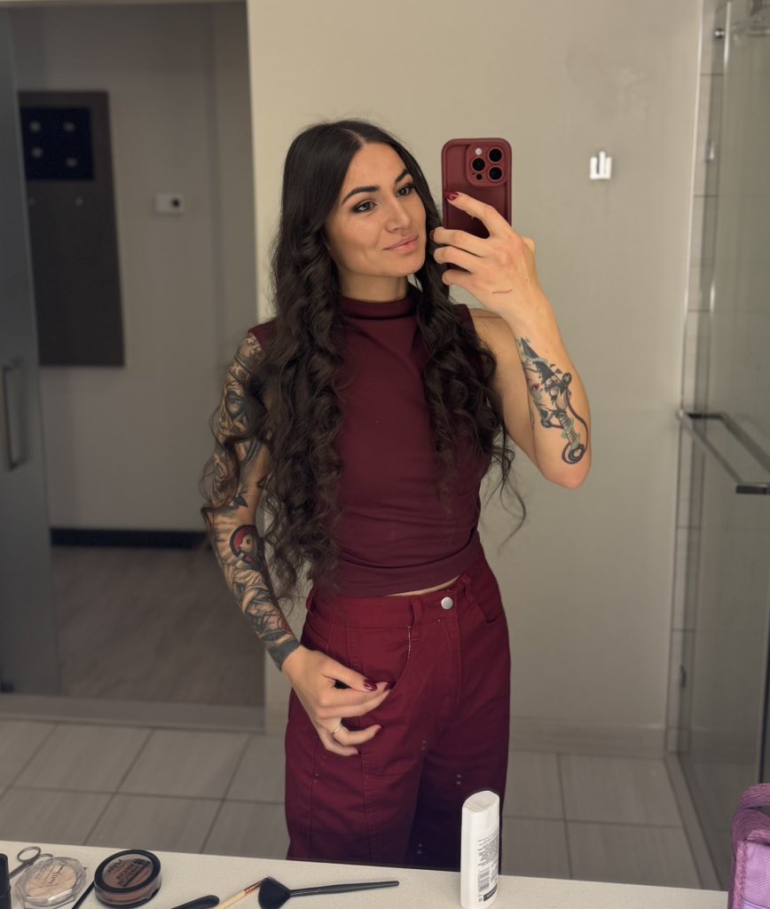 DianaBelbita's tweet photo. Fight week #UFC328 ♥️ https://t.co/ZWCKYQ9vOZ